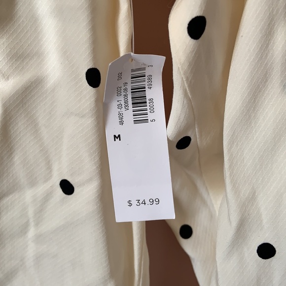 LONG ‘OLD NAVY’ SLEEVE POLKA-DOT BUTTON DOWN! - Picture 6 of 7